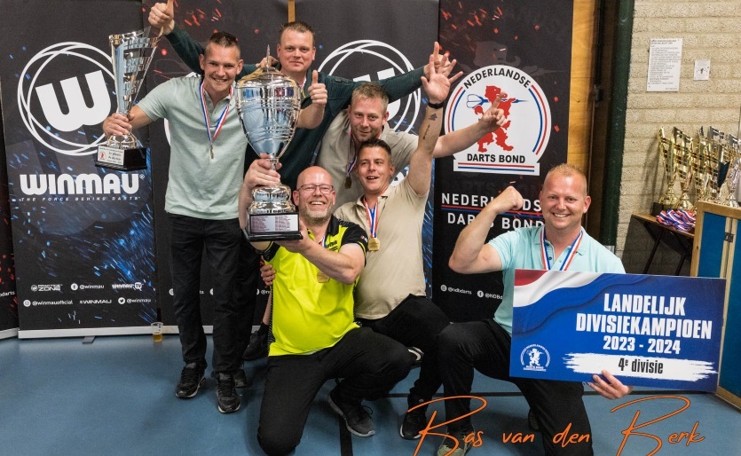 Zutphen, NETHERLANDS - JUNE 15: Darts player in action during the Darts division championships in Hanzehal on June 15, 2024 in Zutphen Netherlands. (Photo by Bas van den Berk/Orange Pictures)