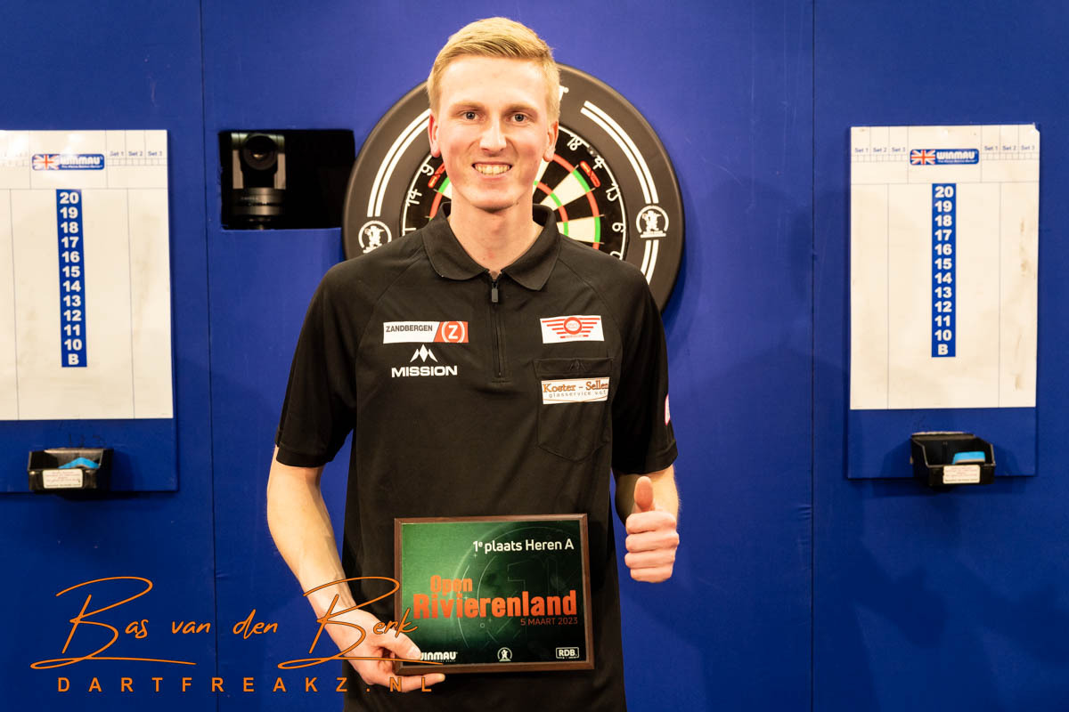 2023-3-5 WIJCHEN, NETHERLANDS- MARCH 5: Dartsplayer playing at NDB ranking 4 Open Rivierenland 2023 Saturday on March 5 2023 in Sportcentrum Arcus Netherlands (Photo by Bas van den Berk/Orange Pictures)